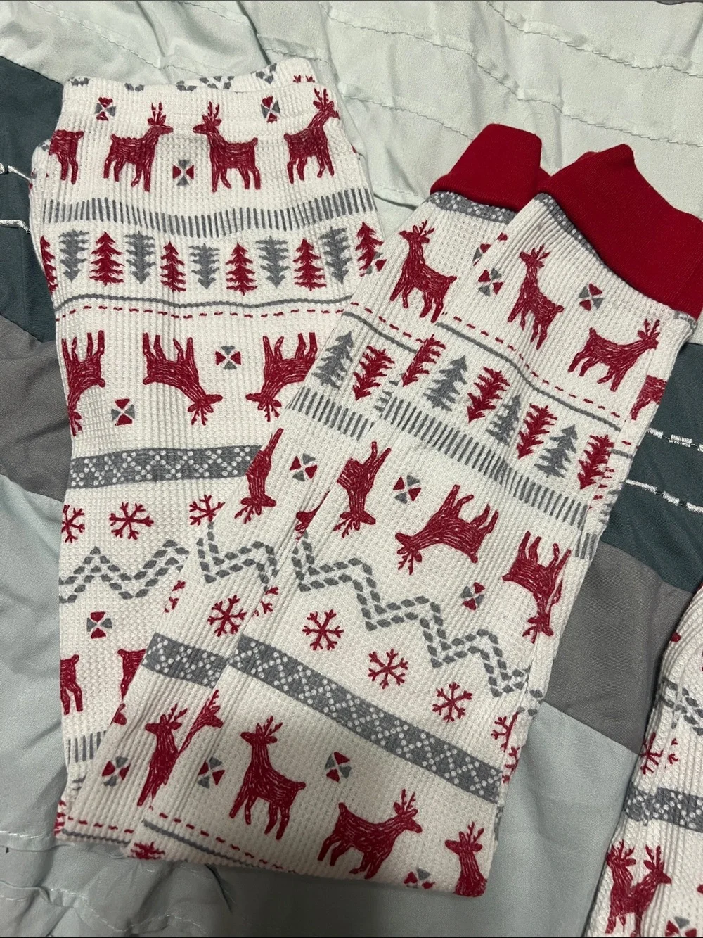 Red Reindeer Pattern Kids Pajama Set  - Holiday Long Sleeve Set